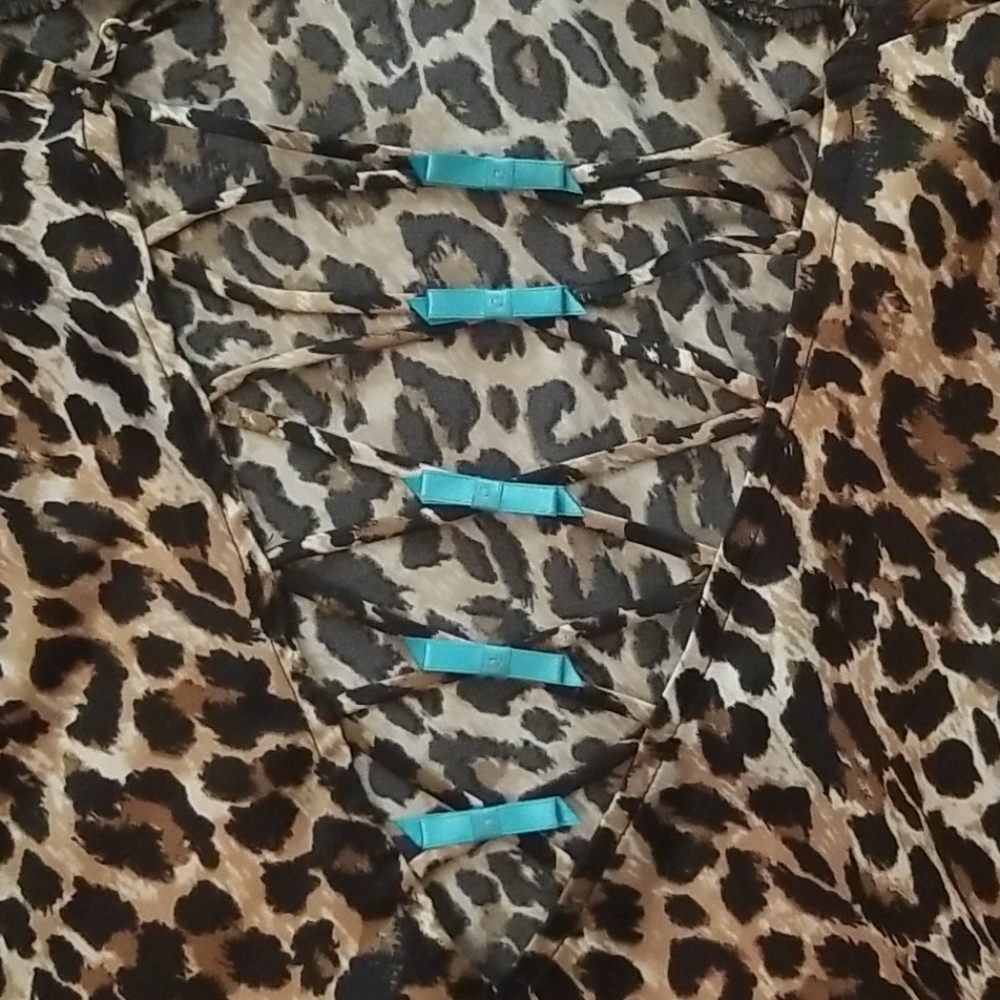 Victoria's Secret Short Nightgown - Picture 5 of 8